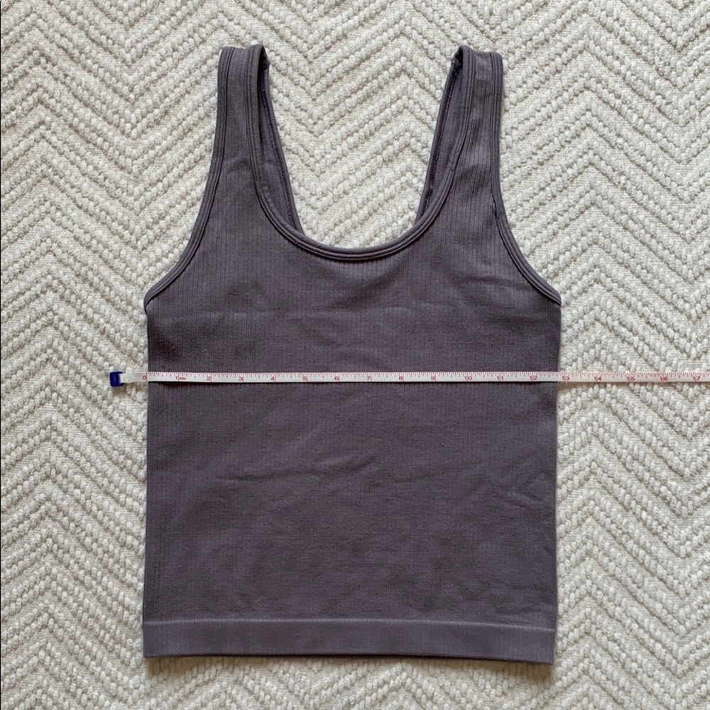 💜 Purple Ribbed Tank Top - Picture 7 of 10